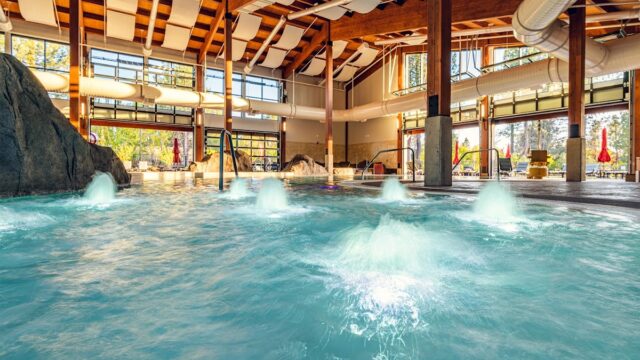 Cove Aquatic Center