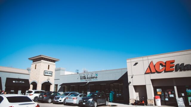 Little Kickers Swim School