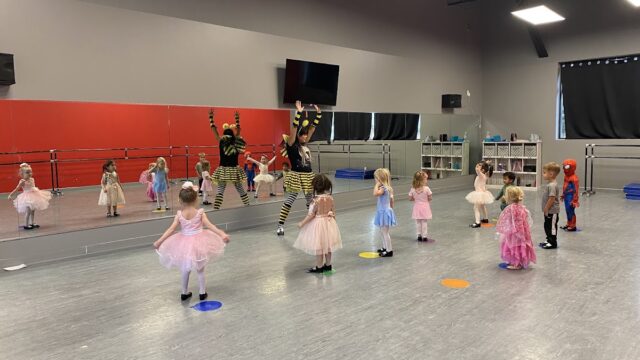 Metropolitan Academy of Dance